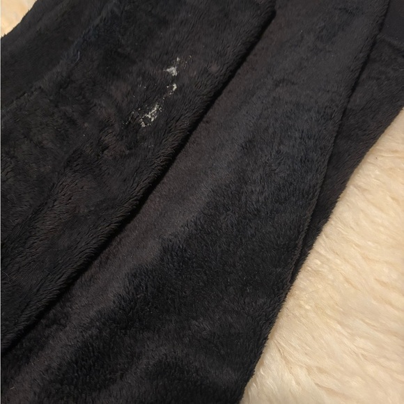 The North Face Black and Pink Logo Thick Fleece Jacket - Picture 7 of 7